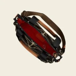 Watson Messenger - Liquorice -Orla Kiely Sales Store 0ETCLIN100 0040 00 Classic Giant Linear Stem Zip Messenger Black Cream OVERHEAD