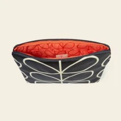 13" Laptop Sleeve - Linear Stem Liquorice -Orla Kiely Sales Store 23SELIN801 0040 13 LaptopSleeve LinearStemLiquorice4