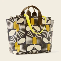 All In Tote - Giant Striped Tulip Noir 8 All In Tote - Giant Striped Tulip Noir -Orla Kiely Sales Store 24SEGST867 0140CoreBigTote GiantStripedTulipNoir2
