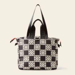 Axis Tote - Lattice Flower Tile Onyx -Orla Kiely Sales Store 24SELFT862 0012 AxisTote LatticeFlowerTileOnyx3