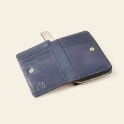 Celia Medium Wallet - Tomato Puzzle Flower -Orla Kiely Sales Store 24SELLE824 6120CeliaMediumWallet TomatoPuzzleFlower4