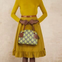 Luna Bowling Bag - Purple Puzzle Flower -Orla Kiely Sales Store 24SELLE889 5010 LunaBowlingBag PurplePuzzleFlower .model1