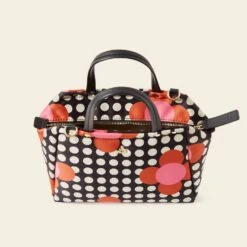 Concertina Crossbody Tote - Fuchsia Flower Polka Dot 9 Concertina Crossbody Tote - Fuchsia Flower Polka Dot -Orla Kiely Sales Store 24SESAT860 6710 ConcertinaCrossbodyTote FuchsiaFlowerPolkaDot4
