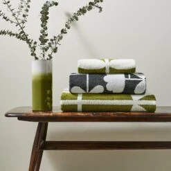 Cut Stem Towels Moss/Charcoal -Orla Kiely Sales Store cut stem moss charcoal bale v1