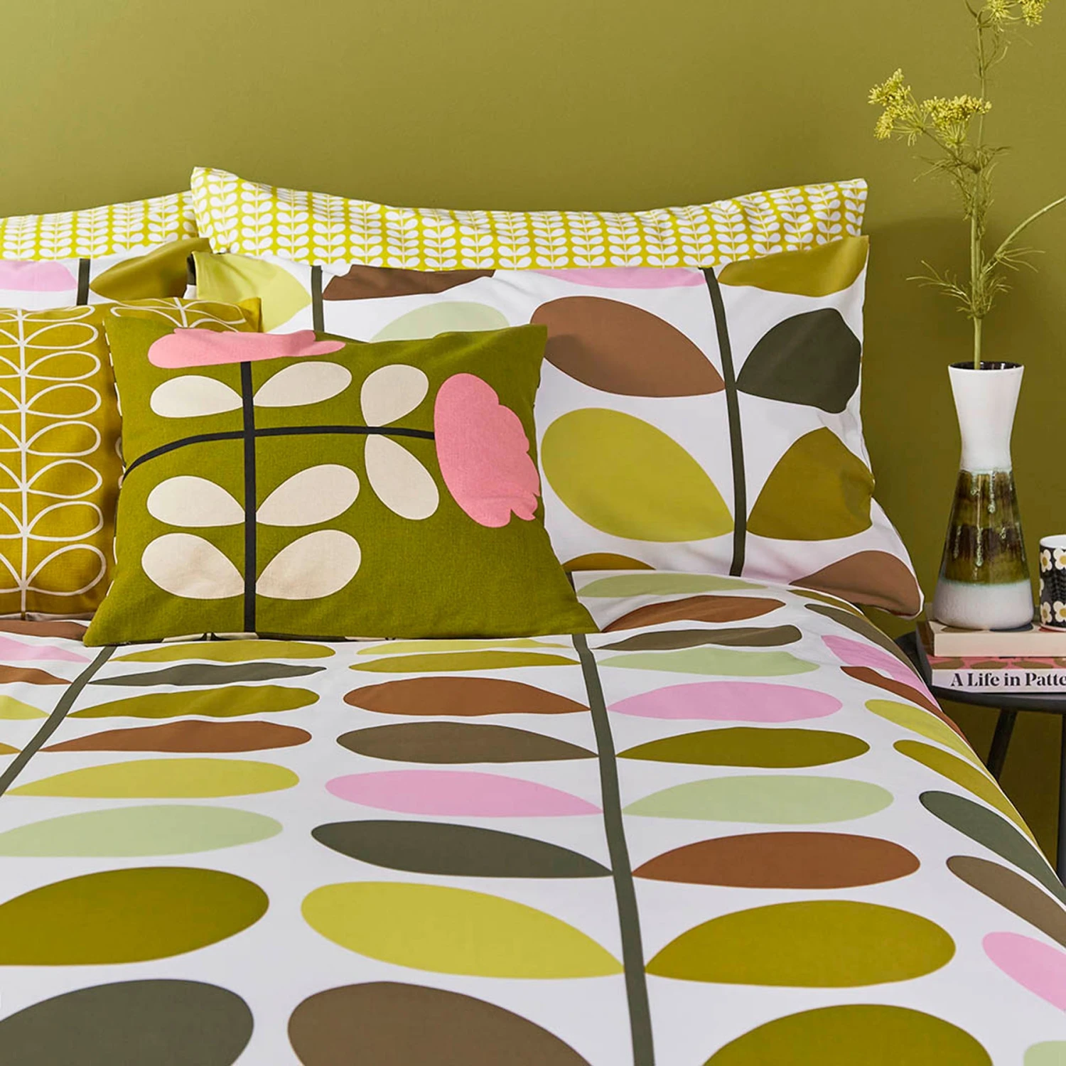 Multi Stem Bed Linen - Spring 1 Multi Stem Bed Linen - Spring